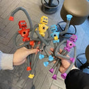Kit com 4x Mini Robôs Marvin com Luzes e Ventosas que esticam